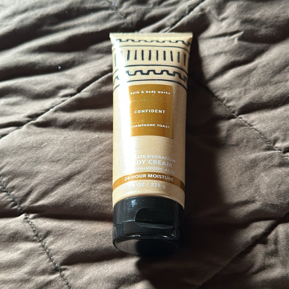 Bath & Body Works Champagne Toast Body Cream - Picture 4 of 7